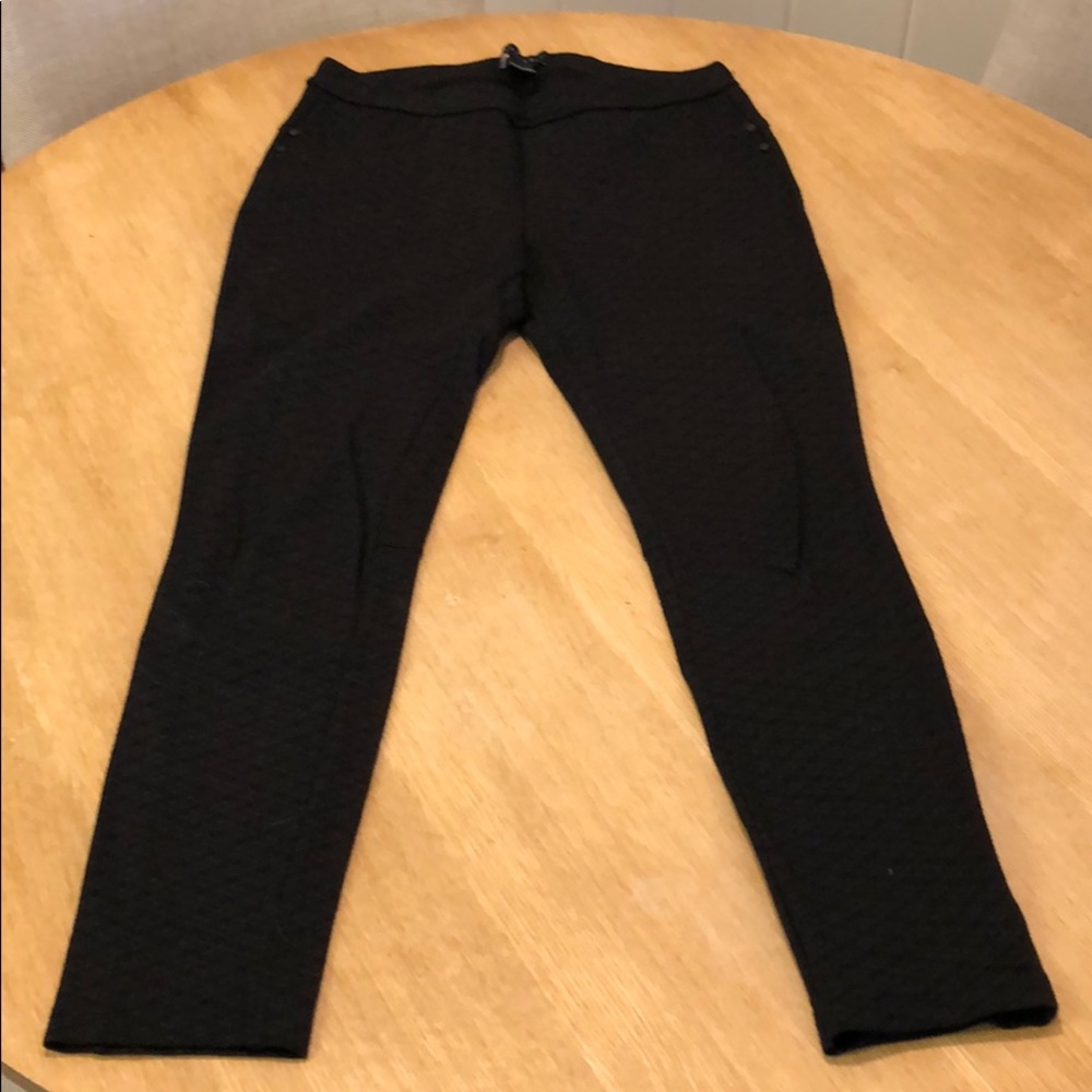 Black Sanctuary Pattern Leggings